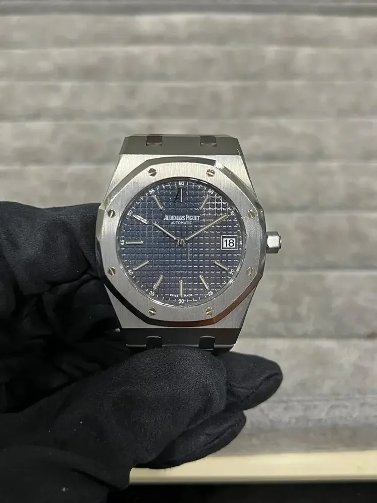 Audemars Piguet Royal Oak Jumbo with Extract from the archives 2008
